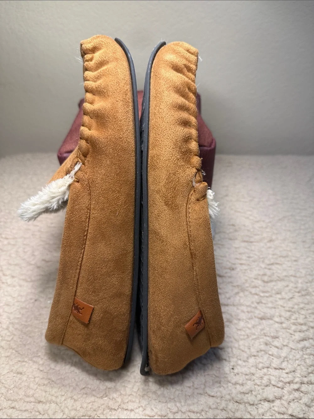 Stafford Tan Faux-Suede Slippers with White Fleece Lining (unisex, size 11-12)